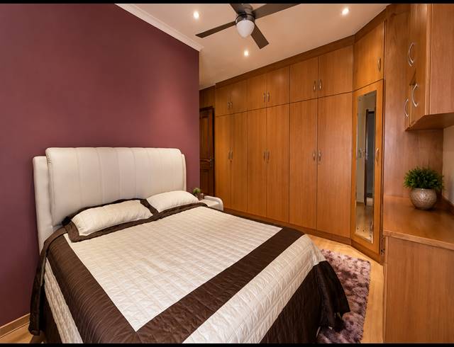 5 BEDROOM HOUSE FOR SALE IN LENASIA